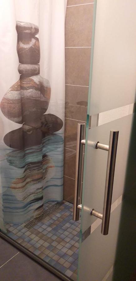 Alter Werkstatt Apartment Junkerath Bagian luar foto