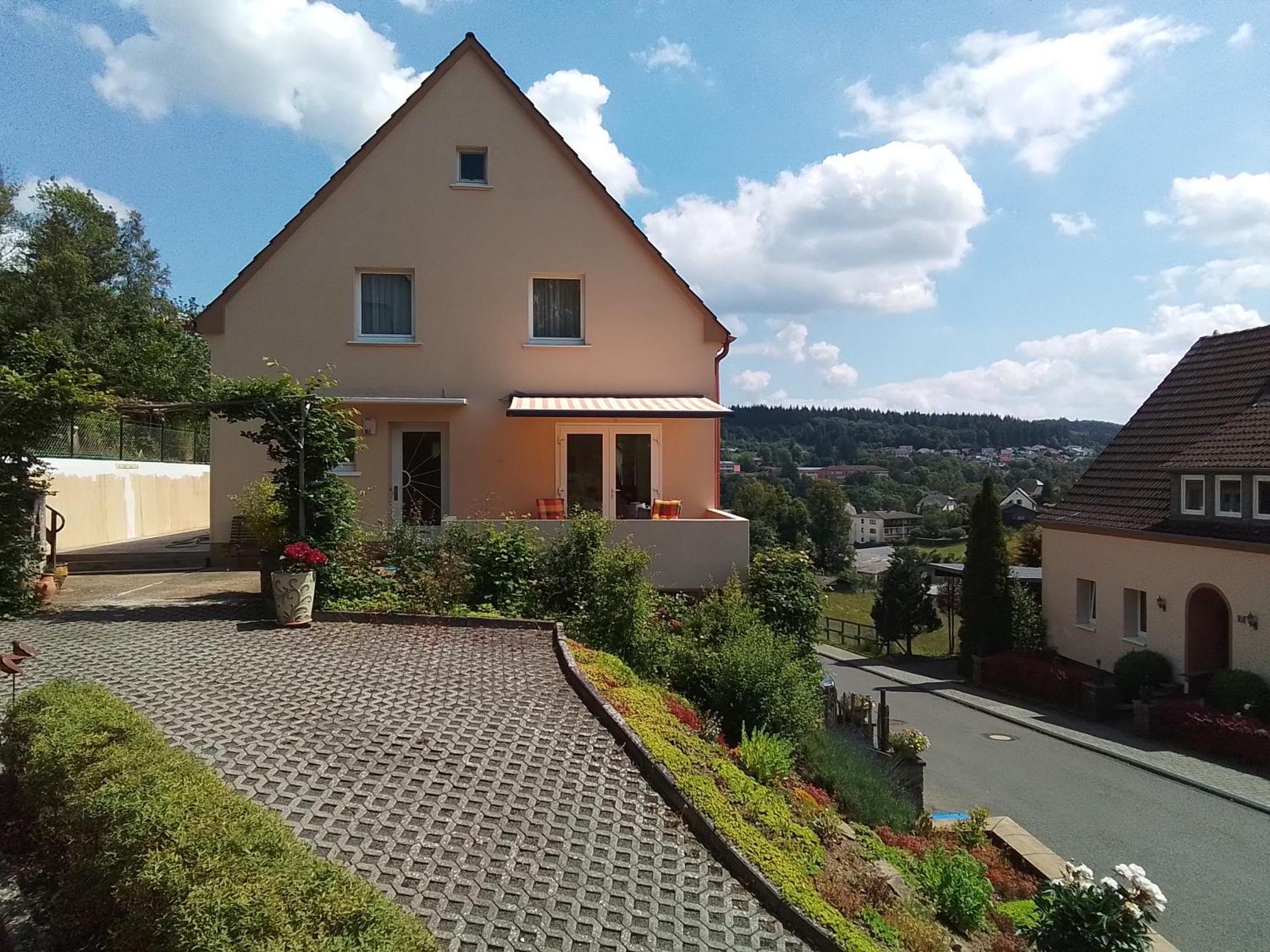 Alter Werkstatt Apartment Junkerath Bagian luar foto