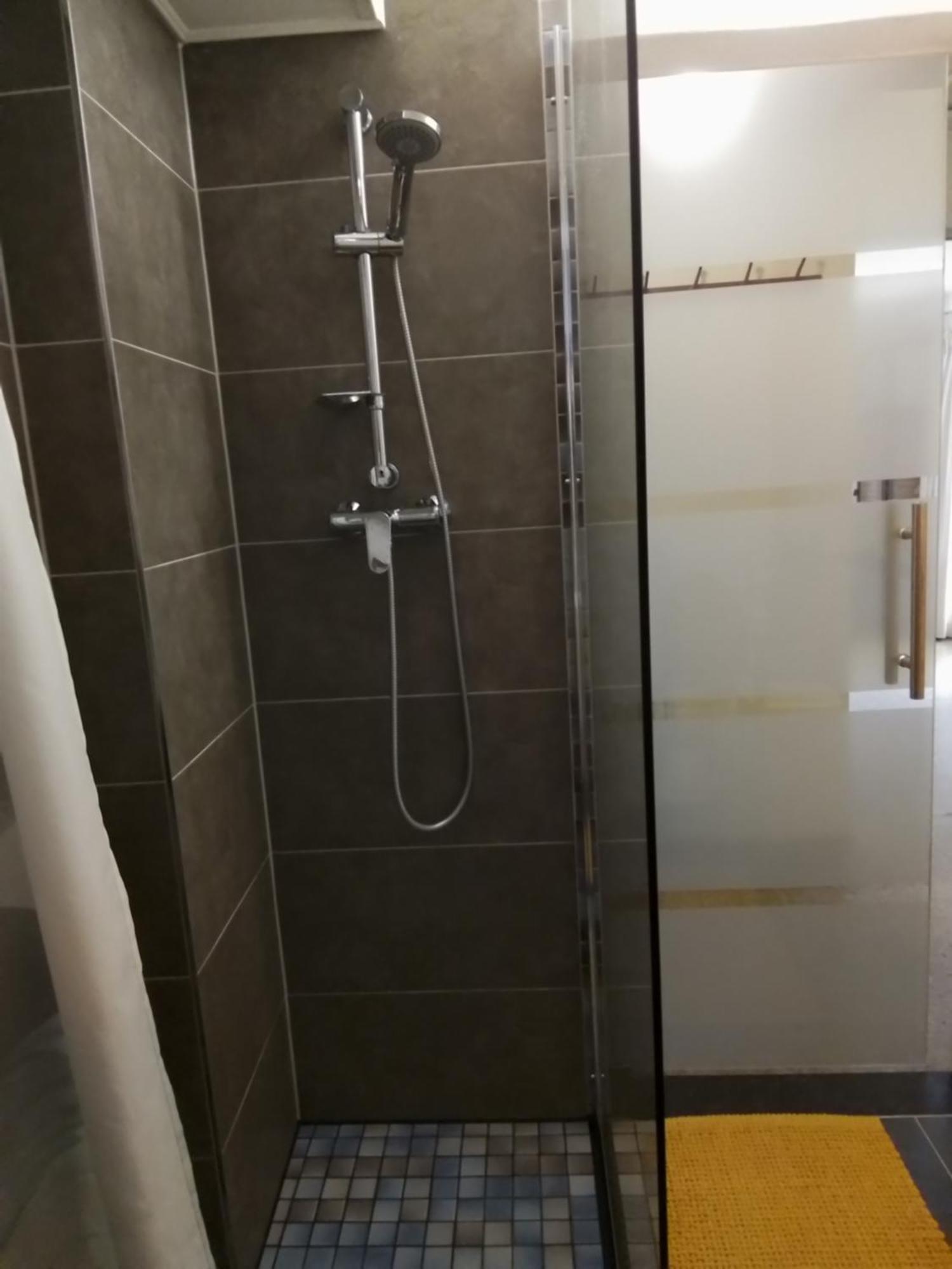 Alter Werkstatt Apartment Junkerath Bagian luar foto